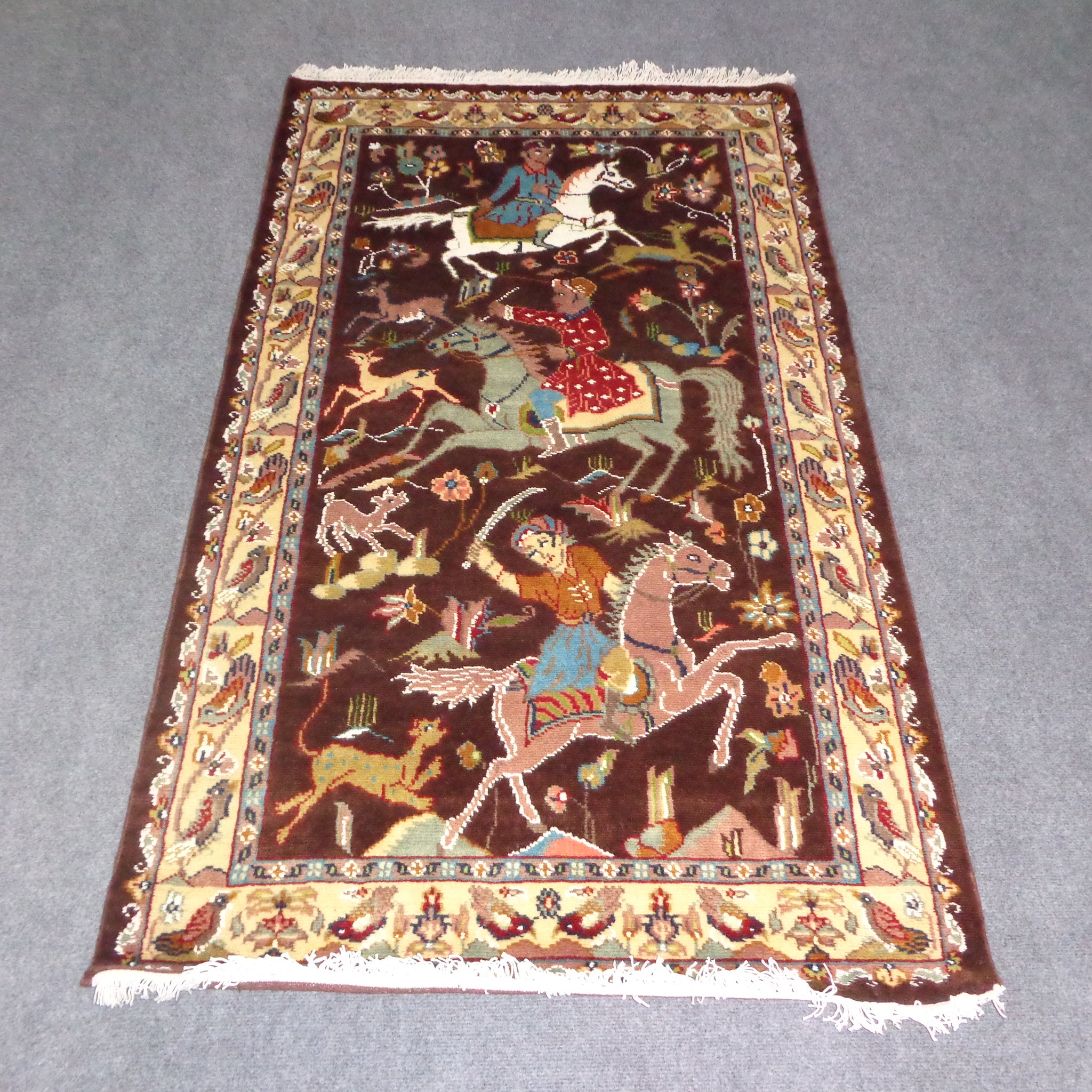 HUNTING PURE SILK CARPET